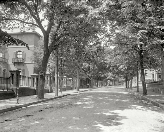 Photo showing: A Providence Street -- Prospect Street, Providence, Rhode Island, circa 1906.