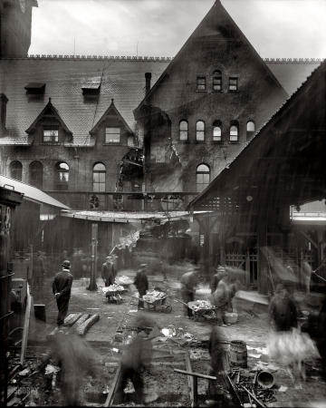 Photo showing: The Accident -- November 12, 1906. Accident at Michigan Central R.R. depot, Detroit.