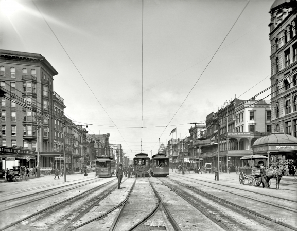 Photo showing: Canal Street Rail -- New Orleans circa 1907.