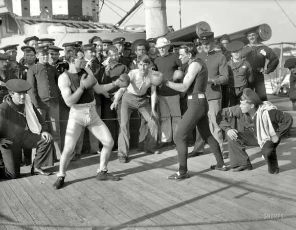 Photo showing: Naval Rounds -- July 3, 1899, aboard the U.S.S. New York. 10-round bout, anniversary of Santiago.