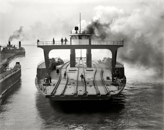 Photo showing: The Detroit -- Transfer steamer Detroit, circa 1905.