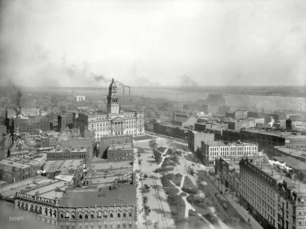 Photo showing: Boulevard to City Hall -- Detroit, Michigan, circa 1903. Wayne County Building, looking east from Majestic Building.