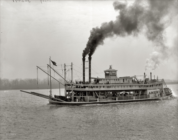 Photo showing: Riverboat America -- Mississippi riverboat America, circa 1900-1910. Note the group of convicts in prison stripes.