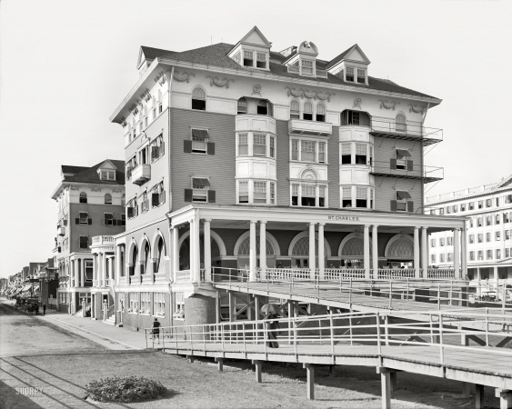Photo showing: Hotel St. Charles -- Atlantic City, New Jersey, circa 1910.