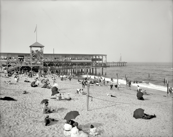 Photo showing: Asbury Park: 1905 -- Pavilion and beach, Asbury Park, New Jersey.