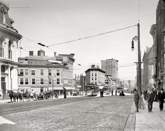 Photo showing: Embraceable Utica -- Utica, New York, circa 1910. Genesee and Bleecker streets.