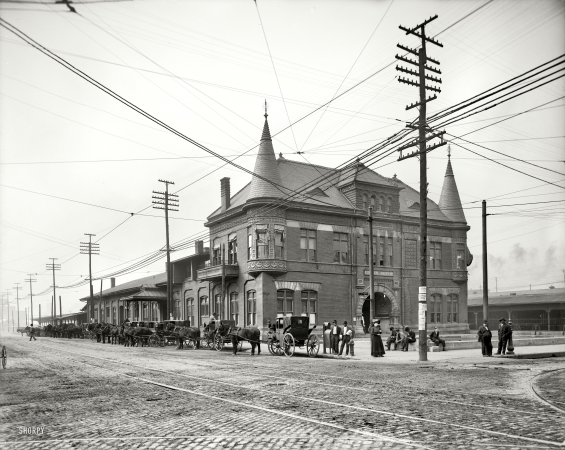 Photo showing: Union Depot -- Memphis, Tennessee, circa 1907. Union Depot, Calhoun Street.
