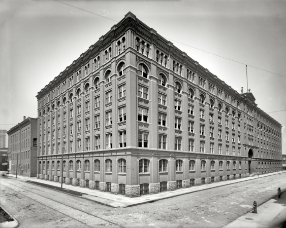 Photo showing: House of Seeds -- Detroit, Michigan, circa 1900. D.M. Ferry & Co. seed warehouse.