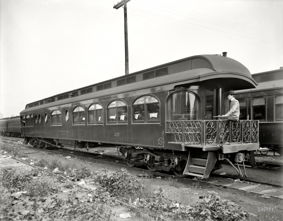 Photo showing: Parlor Car -- Pere Marquette Railroad parlor car No. 25, circa 1905.