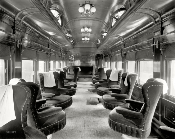Photo showing: Comfy Coach -- Circa 1905. Pere Marquette Railroad parlor car No. 25, interior view.