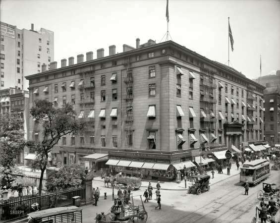 Photo showing: Astor House Hotel -- New York circa 1908. Astor House, Vesey Street and Broadway.
