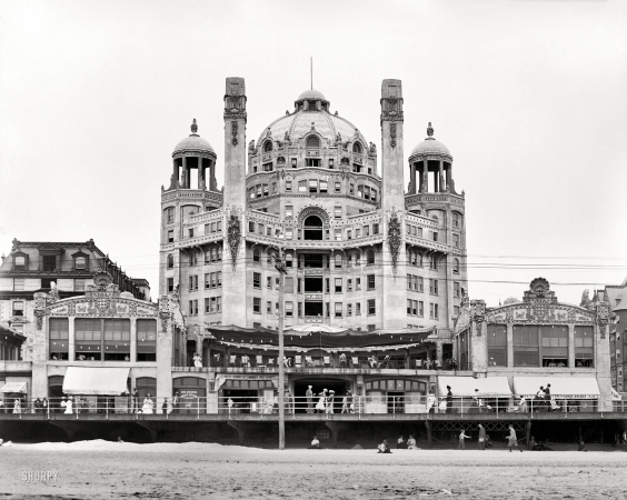 Photo showing: The Marlborough-Blenheim -- Atlantic City, circa 1908.