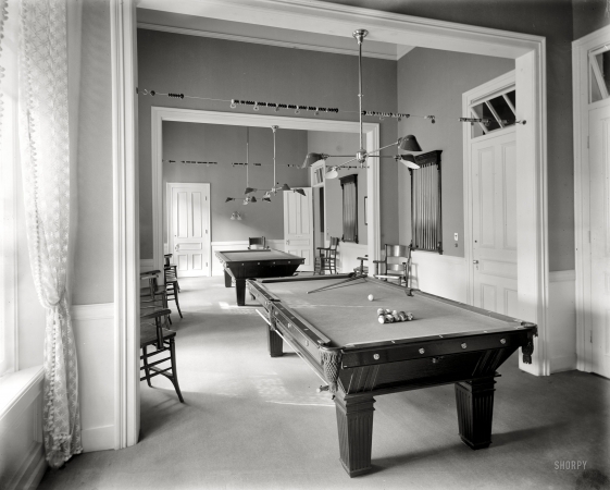 Photo showing: The Billiard Room -- Fort William Henry Hotel, Lake George, New York, circa 1908.