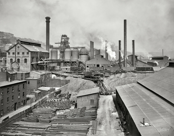 Photo showing: National Tube Works -- Pittsburgh, Pennsylvania, circa 1910.