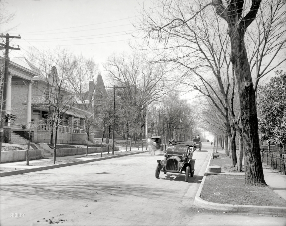 Photo showing: Little Rock: 1910 -- West 2nd Street residences, Little Rock, Arkansas.