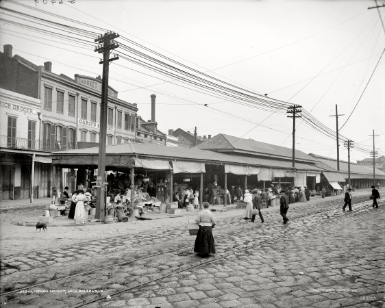 Photo showing: French Market, New Orleans -- Circa 1910. At Peters and Decatur streets.