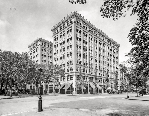Photo showing: Ther Southern Building -- Washington, D.C., 1912. Southern Building, 15th and H Streets N.W.