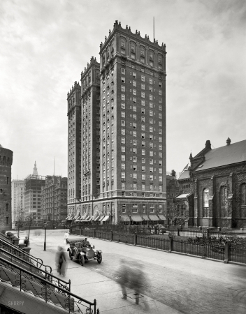 Photo showing: Vanderbilt Hotel -- New York circa 1913. Vanderbilt Hotel, Park Avenue at 34th Street.