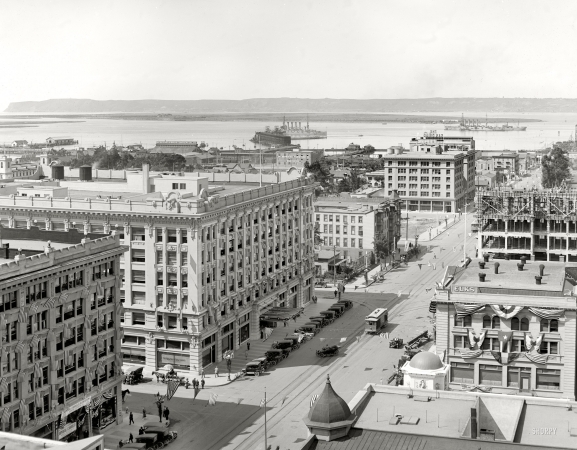 Photo showing: San Diego -- San Diego, California from U.S. Grant Hotel, 1913.