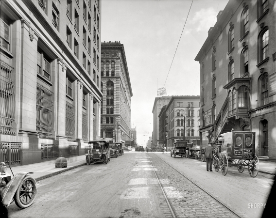 Photo showing: Swan Street -- Buffalo, New York, circa 1911.