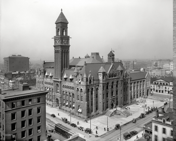 Photo showing: The Big P.O. -- Detroit, Michigan Post Office, circa 1912.