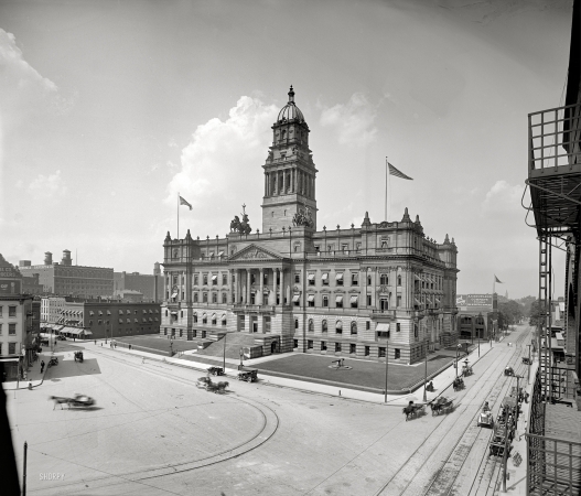 Photo showing: Wayne County Building -- Detroit, Michigan, circa 1908.