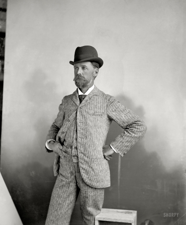 Photo showing: William Henry Jackson -- August 1892. The latest style. Self-portrait by William Henry Jackson.
