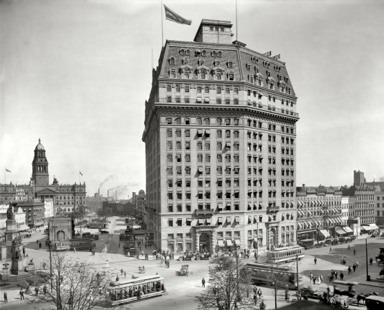 Photo showing: Detroit -- 1910 -- Hotel Pontchartrain and Campus Martius.