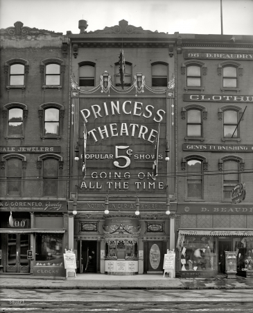 Photo showing: Princess Theatre -- A nickelodeon. Detroit, circa 1909.