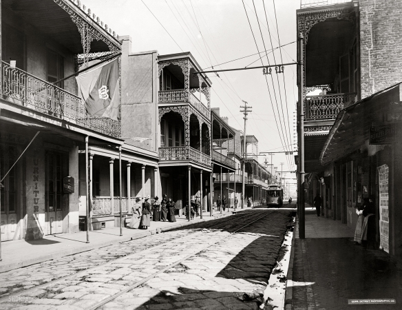 Photo showing: Royal Street -- New Orleans, circa  1900.
