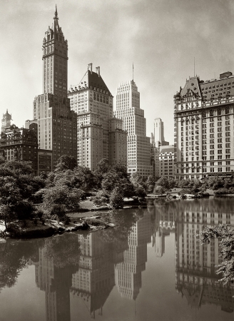 Photo showing: New York Reflections -- A view across New York's Central Park Lake framed by the Sherry-Netherland and Plaza hotels, 1933. 