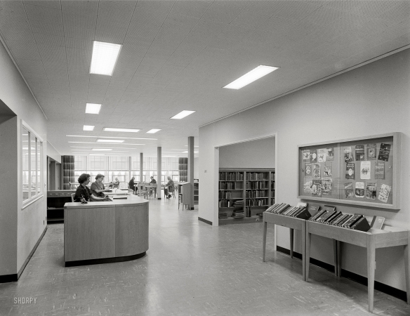 Photo showing: Mid-Century Modern Library -- New Canaan Public Library, New Canaan, Connecticut, May 21, 1953.