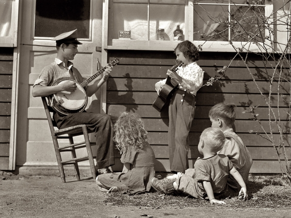 Photo showing: Family Pickers -- February 1942. Weslaco, Texas. Members of the Drake family at the Farm Security Administration's Mercer Evans camp.