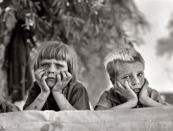 Photo showing: Dust Bowl Kids -- November 1936. Children of Oklahoma drought refugee in migratory camp in California. 