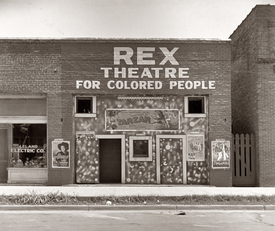 Photo showing: Rex Theatre -- Leland, Mississippi. June 1937.