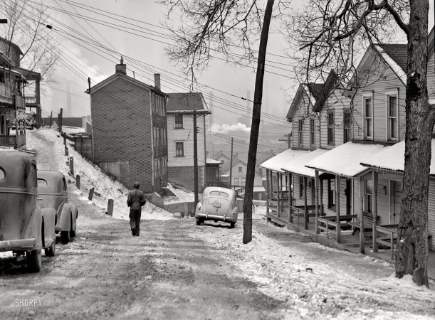 Photo showing: Aliquippa -- January 1941. Street in Aliquippa, Pennsylvania.