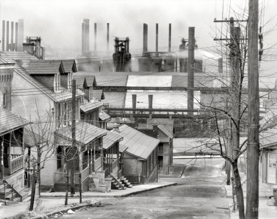 Photo showing: Steel Mill Town -- Bethlehem, Pennsylvania, November 1935.