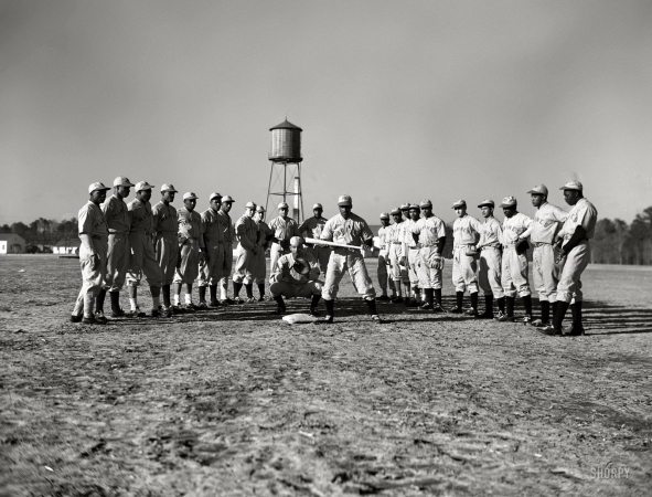 Photo showing: Negro Marines Baseball -- March 1943. Negro Marines prepare for action. Breaking a tradition of 167 years,
the U.S. Marine Corps started enlisting Negroes on June 1, 1942.