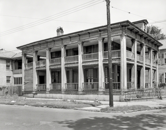 Photo showing: Sleeping Rooms -- 1939. Forsyth House, 112 S. Conception Street, Mobile, Alabama.