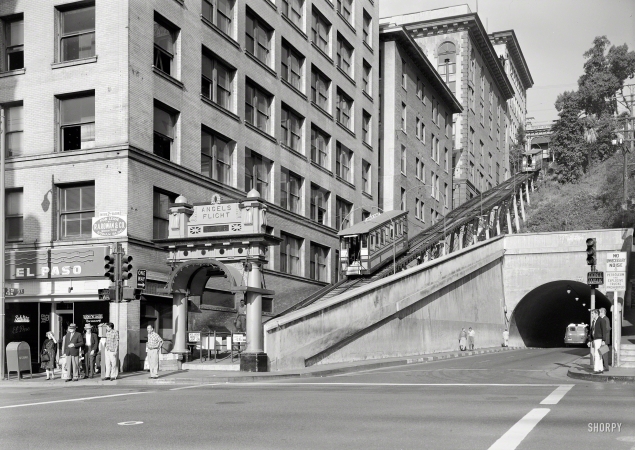 Photo showing: Angels Flight -- Oct. 2, 1960 Lower station, 'Angels Flight,' Third & Hill streets.
Last remaining cable railway in the City of Los Angeles.