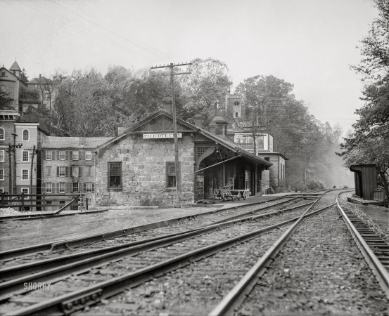 Photo showing: Ellicott City -- Howard County, Maryland, 1920. Ellicott City railroad station.