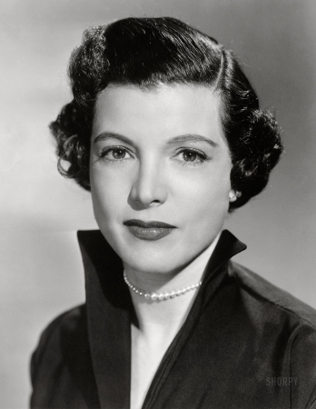 Photo showing: Mrs. Swann: 1959 -- Mrs. Erwin D. Swann (Caroline Burke), head-and-shoulders portrait, facing front.