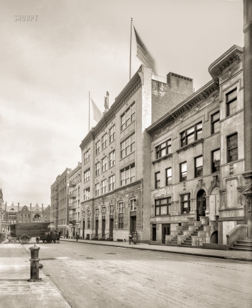 Photo showing: Our Lady of Lourdes -- New York circa 1914. Our Lady of Lourdes School, 468 West 143rd Street.