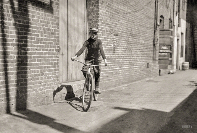 Photo showing: Manley Boy -- March 15, 1917. Oklahoma City. Manley Creasson, 914 W. Sixth Street. Messenger No. 6, MacKay Telegraph Co.