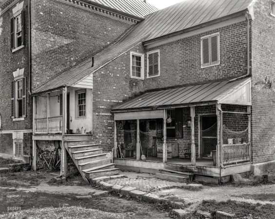 Photo showing: Watch Your Step. -- Spotsylvania County, Virginia, circa 1937. St. Julien Plantation porch.