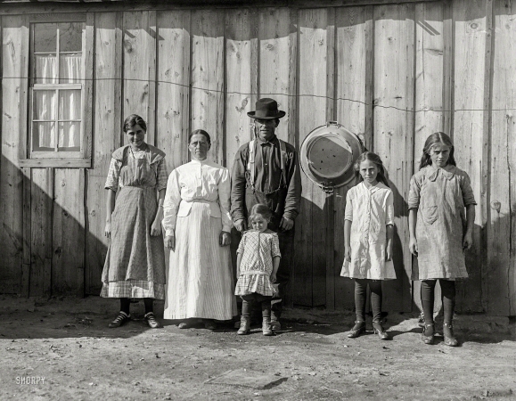 Photo showing: Meet the Rommels -- Oct. 30, 1915. Fort Collins (vicinity), Colorado. Jacob Rommel and his family.