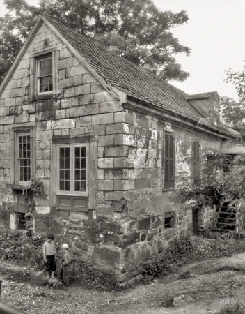 Photo showing: The Old Stone Bakery -- Circa 1927. Old Stone Bakery, Falmouth, Stafford County, Virginia.