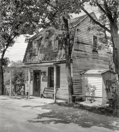 Photo showing: Store House -- Circa 1928. Mrs. Ellis's store, Falmouth, Stafford County, Virginia.