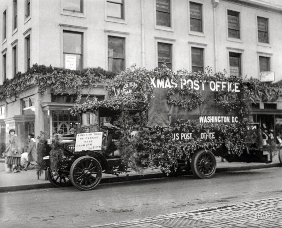 Photo showing: Santas Mailbox -- Washington, D.C., 1922. Christmas Post Office.