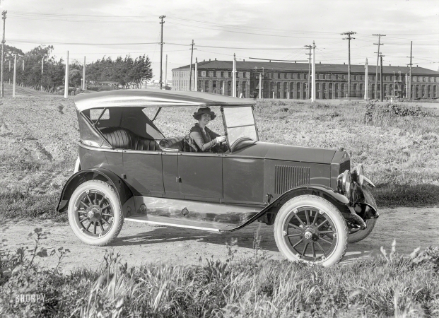 Photo showing: Dort Sport -- San Francisco. Dort touring car, 1921.